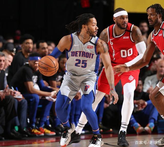 拜仁连续18场联赛每场都至少进两球，距德甲纪录只差两场（拜仁联赛已连18场至少攻入两球，距德甲纪录仅差两场）