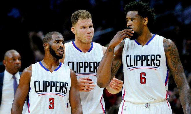 中超降级队换帅风波：洋帅黯然离场，菜鸟能否逆袭？（中超降级队帅位动荡：外教离任，新人上任能否逆袭？）