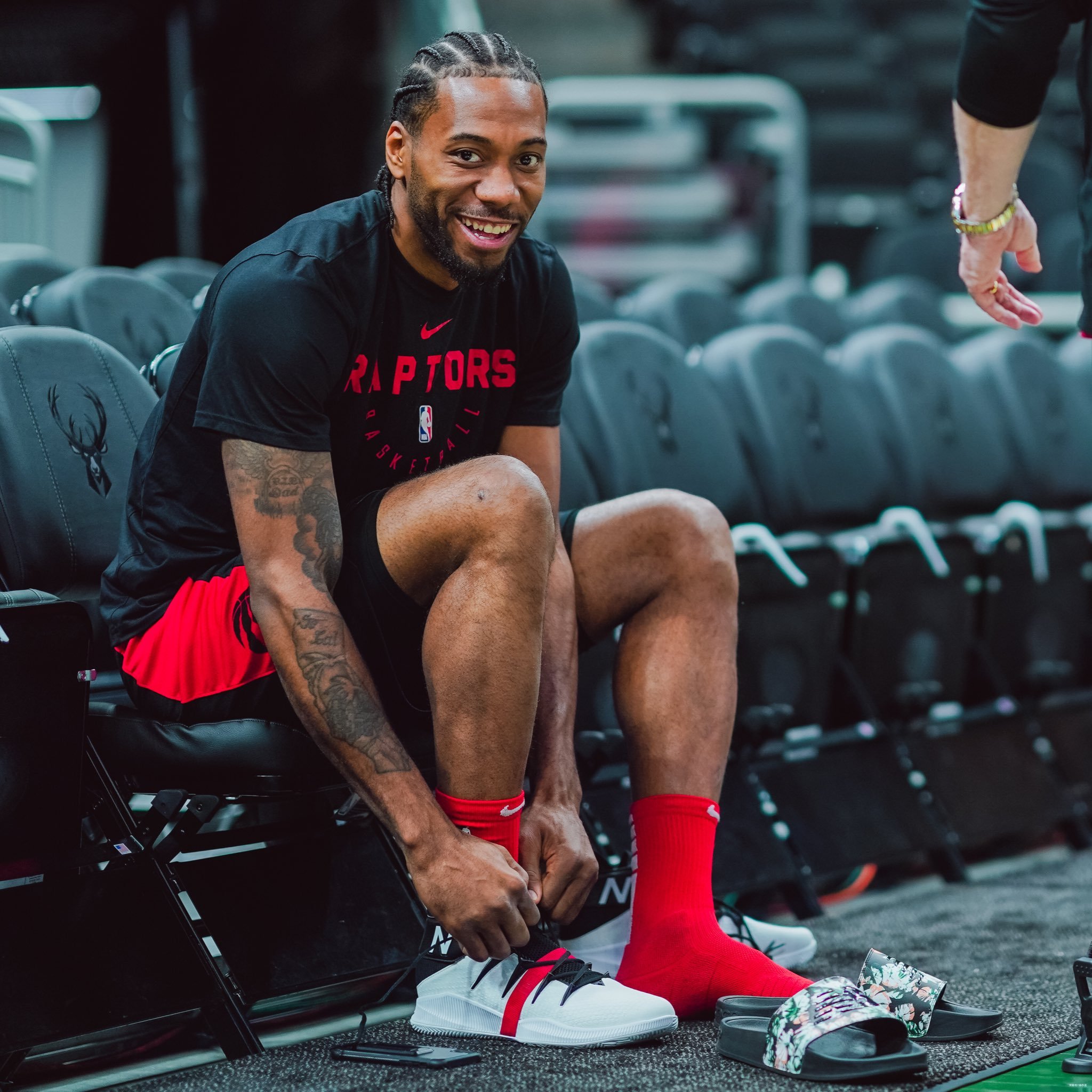 篮球CBA赛场精彩传球合集发布（CBA赛场精彩传球集锦上线）