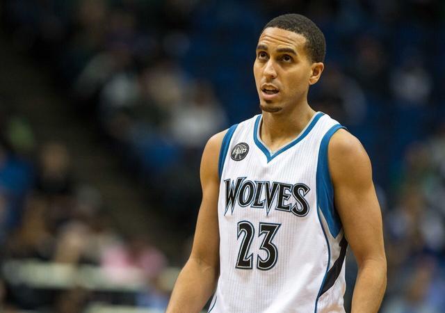 弗兰克将于本赛季末结束在浙江FC的球员生涯（弗兰克本赛季末将告别浙江FC球员生涯）