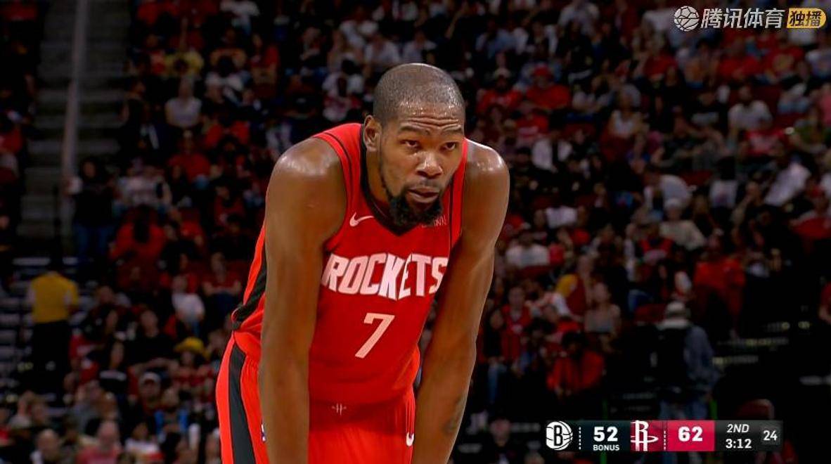 科利莫尔：在利物浦永远是俱乐部至上，萨拉赫不是梅西或C罗（科利莫尔：利物浦始终以俱乐部为先，萨拉赫并非梅西或C罗）