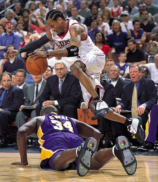 开拓者伤病报告：克林根和阿夫迪亚可以出战，罗威和默里缺席（开拓者伤情更新：克林根、阿夫迪亚确认出场；罗威、默里因伤缺阵）