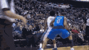 科斯塔库塔：库普梅纳斯踢后卫失误太多，位置提前有利于进攻（科斯塔库塔：库普梅纳斯后防失误偏多，前移位置更利进攻）