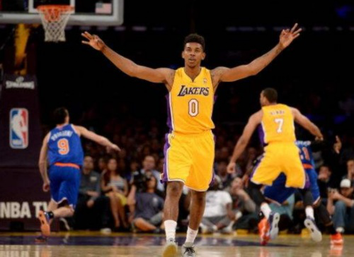 这场比赛的节奏太经典了（这场比赛的节奏堪称教科书级）